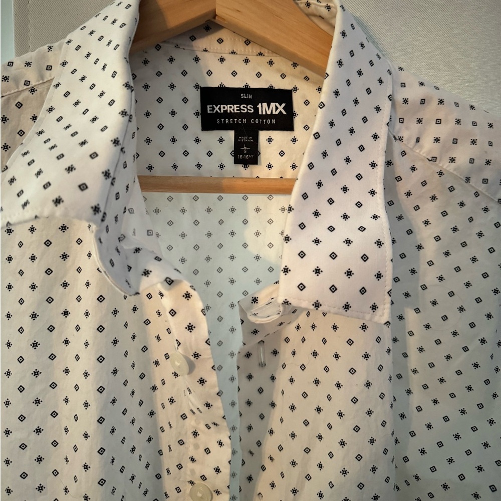 Express button down